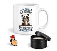 Planetee Coffret Mug Le Plombier a un Grain | Céramique 330 ml, Bougie Parfumée en Boîte Métal, Pin's Cœur | 3 Pièces | Cadeau Noël Collègue Homme Départ Retraite Remerciement