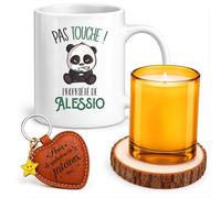 Planetee Coffret Mug Pas Touche Propriété d'Alessio | Céramique 330 ml, Bougie en Verre, Sous-Verre Bois, Porte-Clés Cœur | 4 Pièces | Cadeau Noël Homme Anniversaire Fête Original