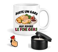 Planetee Coffret Mug Un Gars qui Adore le Foie Gras | Céramique 330 ml, Bougie Parfumée en Boîte Métal, Pin's Cœur | 3 Pièces | Cadeau Noël Homme Passionné Humour Original Anniversaire