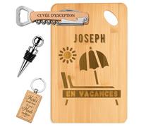 Planetee Coffret Planche à Découper Joseph en Vacances | Bambou Gravé, Tire-Bouchon, Bouchon à Vin, Porte-Clés, 4 Pièces, Cadeau Noël Homme Anniversaire Fête Original