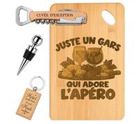 Planetee Coffret Planche à Découper Un Gars qui Adore l'Apéro | Bambou Gravé, Tire-Bouchon, Bouchon à Vin, Porte-Clés, 4 Pièces, Cadeau Noël Homme Passionné Humour Original Anniversaire