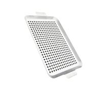 Poêles à griller robustes en acier inoxydable avec design perforé et idéales pour griller et poissons