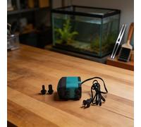 Pompe submersible silencieuse pour aquarium et fontaine de jardin avec moteur économe en énergie, design bleu et noir (305EU)