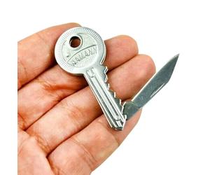 Porte-clés vec couteau intégré