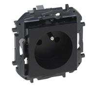 Prise de courant 2p+Z, bornes automatiques, avec NILOE 863533B