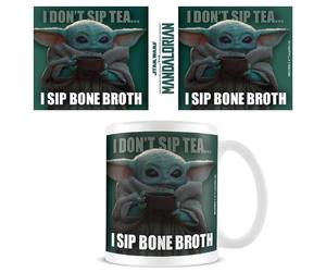 Pyramid International Star Wars The Mandalorian Mug in Presentation Gift Box (Bo