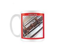 Pyramid International The Beatles (rouge et bleu) Ensemble tasse et chaussettes - Design amusant des Beatles, comprend des chaussettes confortables assorties, durables et passent au micro-ondes, tasse