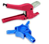 RAYAKT Kit d'outils haut de gamme - Ciseaux à tubes jusqu'à 42 mm pour PVC & tube composite multicouche + calibreur 16/20/26 mm - Kit coupe-tube de qualité professionnelle
