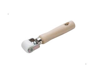 Roulette de tapissier/colleur bois avec manche en ébonite FSC