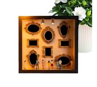 Rrlihjgu Cadre photo à remplir avec 8 cadres dorés et personnes miniatures, 25 x 25 x 3,5 cm, mini boîte de silhouette de musée, avec lumière, mini figurines de musée, affichage de souvenirs pour