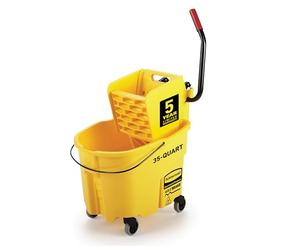 Rubbermaid Commercial Products Seau à Franges WaveBrake 33 L Jaune - Système à Presse Latérale sur roulettes - Réduction des Éclaboussures - FG758088YEL