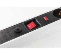 S/CONN maximum connectivity bloc multiprise alu 6x avec protection contre les surcharges et les surtensions (09-20565)