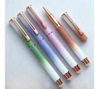(Saison de la rentrée scolaire juillet-août) Stylo plume effaçable à la chaleur, stylo d'entraînement dédié avec petite plume, comprend 1 cartouche d'encre de rechange ABS