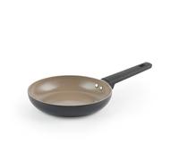 Salter Poêle à Frire en Céramique De 20cm - Antiadhésif Corps En Aluminium Recyclé, Sans PFOA Et PFAS, Convient à L'induction, Facile Nettoyer, Poignée Soft Touch, poêle omelette/œuf