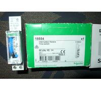 Schneider Electric Interrupteur horaire ih'clic journalier 24h 1 canal Blanc