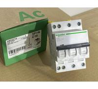 Schneider Electric Disjoncteur Acti9 iDT40T A9P22716 16A 3P+N Courbe C 6kA 400V