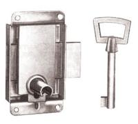 Serrure vitrines à pattes largeur 40 mm zingué VACHETTE 11221000