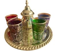 Service à Thé Marocain Artisanal : Théière de 350 ml avec Plateau en Laiton Doré Gravé et 4 Verres à Thé - De Fès