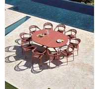 Set De Table Extensible 145-200x145 Cm Barces Et 10 Chaises De Jardin Empilables Avec Accoudoirs En Aluminium Amatria Terracota Multicolore