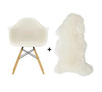 Set promo Chaise avec accoudoirs Eames DAW RE + agneau golden maple base/ black steel/ felt gliders black