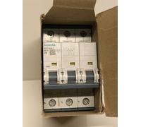 Disjoncteur de protection de ligne Siemens 6 A 3 pôles C (5SY4306-7)