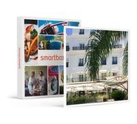 SMARTBOX - Coffret Cadeau Séjour de 2 jours en hôtel 4* au centre de Cannes avec pétales de roses et chocolats-Séjour