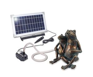Solarbetriebener Gargouille Froschpaar - Avec Solaire Pompe de Bassin 8 Watt 380 L/Hauteur - Dimensions Env. 210 x 150 X 250 MM - Jeux D'Eau pour Étang Jardin Statuette Décorative D' Puit