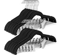 SONGMICS Lot de 50 cintres en Velours de 42 cm de Long avec Clips réglables, Robustes, antidérapants, Peu encombrants pour Pantalons, Jupes, Manteaux, Robes, débardeurs, Noirs UCRF012B50