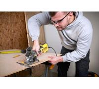 Stanley Fatmax Kompakt-Handkreissäge 650W, Koffer, Zub