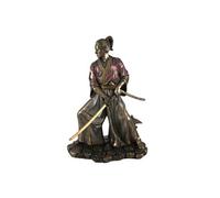 Statue Samurai Art aspect bronze