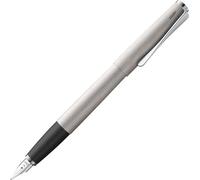 Stylo plume "brushed" de la marque Füller, avec une largeur de trait B. Stylo plume au design élégant, avec un corps en métal intégral, un clip en forme d'hélice et une plume en acier. Livré avec une