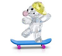 Swarovski Figurine Ourson Kris sur son skate – Cristaux roses et jaunes, accents métal bleu
