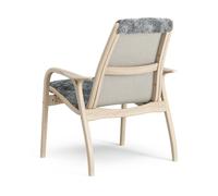 Swedese Fauteuil Laminett chêne pigmenté blanc/peau de mouton Scandinavian Grey (gris)