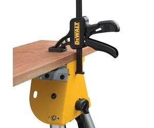 Systèmes d'attache adaptés pour guides rails DWS5026