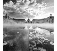 Tableau sur verre synthétique miroir place de la bourse Bordeaux 90x90 cm CEANOTHE Décoration Murale Art Décoratif Muraux Peinture Imprimée en HD Salon Chambre Bureau Fabriqué en France Noir & Blanc G