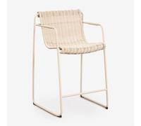 Tabouret haut empilable avec accoudoirs en rotin synthétique et acier Revia Tapioca Beige ¿65 cm