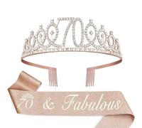teokyat Couronne d'anniversaire en cristal or rose et écharpe d'anniversaire pour femme 70e anniversaire - Diadème Happy Birthday pour femme - Couronne d'anniversaire comme décoration de 70e