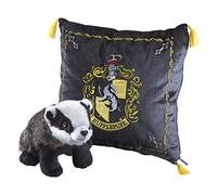 The Noble Collection Peluche et coussin Harry Potter Poufsouffle – Sous licence officielle 34 cm