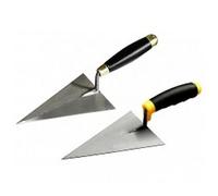 Outifrance - Truelle triangulaire manche bois 14 cm G