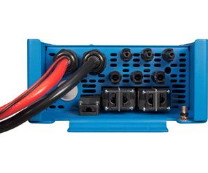 Unité solaire hybride EasySolar 1600VA/12V avec disjoncteurs AC