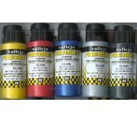 Vallejo Premium Color Metallic Colors 62103, set de 5 peintures métallisées de 60 ml pour aérographe : jaune, rouge, bleu, argent et noir, pour carrosseries RC, casques et accessoires