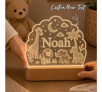 Veilleuse LED personnalisée avec nom esthétique, lampe acrylique à lueur chaude USB avec base en bois, design jungle girafe lion éléphant, décoration de chambre parfaite & cadeau pour les amateurs d'a