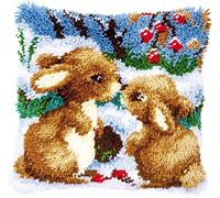 Vervaco Kit Point Noué Á Faire Coussin Broderie Debutant DIY LAPINS DANS LA NEIGE Latch Hook Kit Complet Decoration Maison Manuelle Loisir Créatif ca. 40 x 40 cm Embroidery