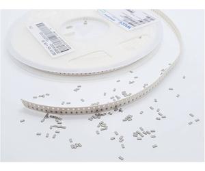 Walsin 1206B824K500CT Condensateur céramique CMS 1206 0.82 µF 50 V 10 % 2000 pc(s) Bande sur bobine complète