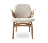 Warm Nordic Chaise lounge Gesture peau de mouton moonlight. structure en chêne huilé blanc
