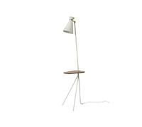 Warm Nordic Lampadaire Cone warm white. table en teck. détails en laiton