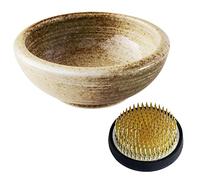 Wazakura Kit d'Outils Essentiels pour Ikebana Japonais, Petit Vase Rond Beige Sable en Céramique et Pique Fleurs Kenzan 61 mm pour Arrangement Florale Fabriqués au Japon Minoyaki Series