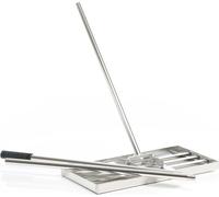 Wiltec Raclette de gazon taille M – 750 x 250 x 2000 mm – en Acier inox – avec Manche 2 m – Grattoir de jardin Râteau niveleur pour Sabler et Niveler