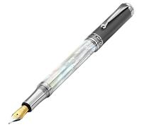 Xezo Maestro stylo plume Artisanal, plume moyenne. Nacre blanche irisée d'origine océanique avec PVD de carbone en forme de diamant. Sérialisé, il n'y a pas deux stylos identiques.