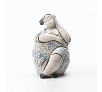 Xgdsnly Figurine Fille Moderne Statuette Fille Chic Sculpture pour Collectionneurs, Bureau, 17 15 H18cm, C Modèle Trois
